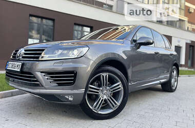 Позашляховик / Кросовер Volkswagen Touareg 2015 в Львові