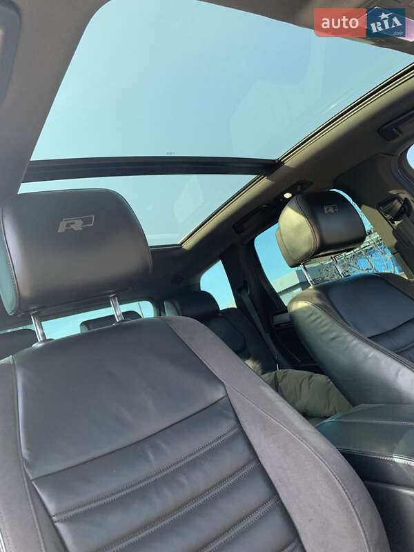 Внедорожник / Кроссовер Volkswagen Touareg 2015 в Кропивницком