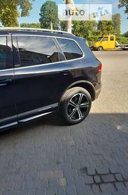 Внедорожник / Кроссовер Volkswagen Touareg 2018 в 