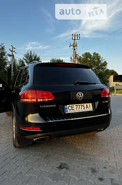 Внедорожник / Кроссовер Volkswagen Touareg 2012 в Хмельницком