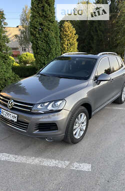 Позашляховик / Кросовер Volkswagen Touareg 2011 в Ірпені