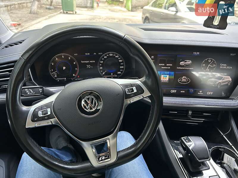 Внедорожник / Кроссовер Volkswagen Touareg 2018 в Днепре фото 18 Внедорожник / Кроссовер Volkswagen Touareg 2018 в Днепре