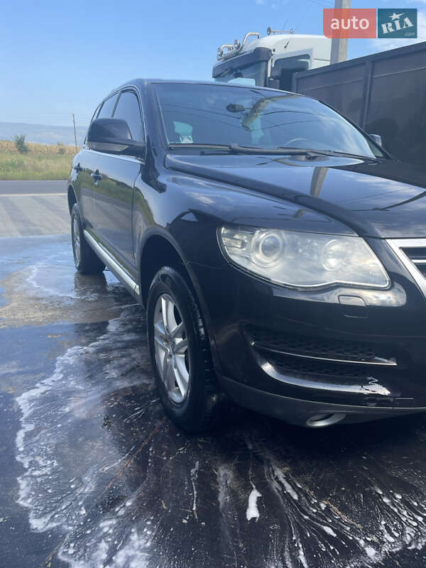 Внедорожник / Кроссовер Volkswagen Touareg 2007 в Иршаве
