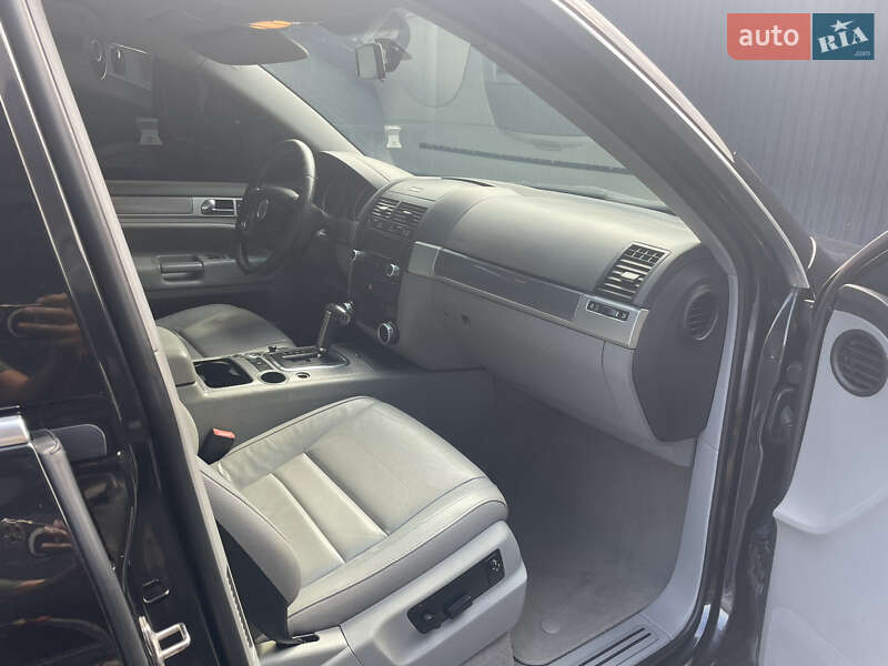 Внедорожник / Кроссовер Volkswagen Touareg 2007 в Иршаве