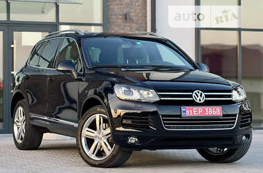 Внедорожник / Кроссовер Volkswagen Touareg 2012 в Тернополе