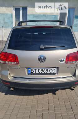 Внедорожник / Кроссовер Volkswagen Touareg 2006 в Петрове