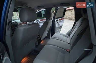 Внедорожник / Кроссовер Volkswagen Touareg 2005 в 