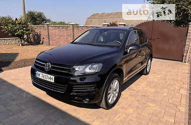 Внедорожник / Кроссовер Volkswagen Touareg 2011 в Тернополе