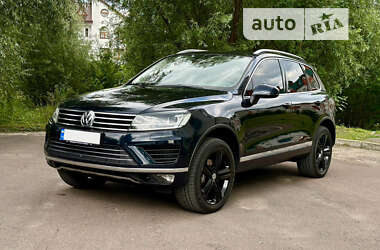 Внедорожник / Кроссовер Volkswagen Touareg 2017 в Дрогобыче