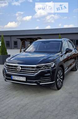 Внедорожник / Кроссовер Volkswagen Touareg 2019 в Тернополе