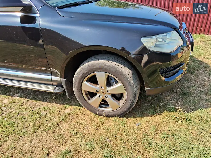 Внедорожник / Кроссовер Volkswagen Touareg 2008 в 