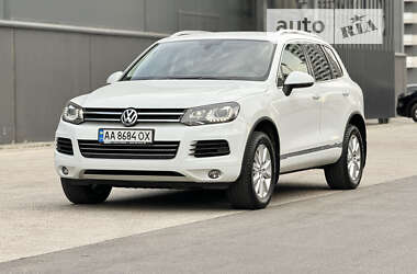 Позашляховик / Кросовер Volkswagen Touareg 2014 в Києві