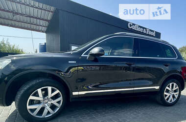 Внедорожник / Кроссовер Volkswagen Touareg 2014 в Апостолово