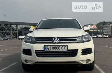 Позашляховик / Кросовер Volkswagen Touareg 2011 в Києві