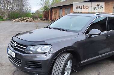 Внедорожник / Кроссовер Volkswagen Touareg 2010 в Вознесенске