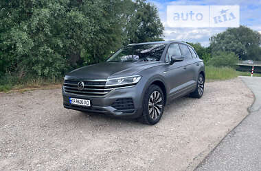 Позашляховик / Кросовер Volkswagen Touareg 2021 в Івано-Франківську