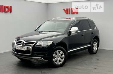 Позашляховик / Кросовер Volkswagen Touareg 2008 в Києві