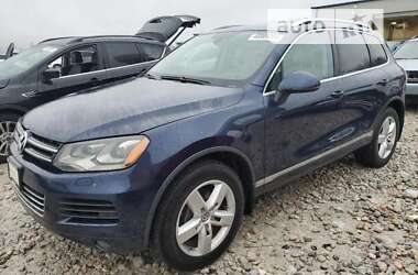 Внедорожник / Кроссовер Volkswagen Touareg 2011 в Черновцах