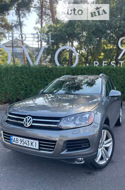 Позашляховик / Кросовер Volkswagen Touareg 2013 в Києві