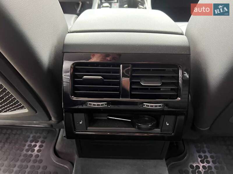 Позашляховик / Кросовер Volkswagen Touareg 2020 в Львові
