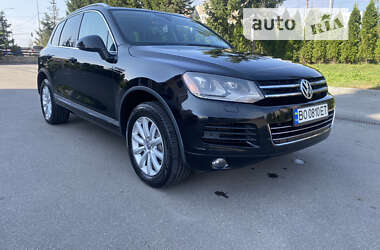 Внедорожник / Кроссовер Volkswagen Touareg 2011 в Тернополе