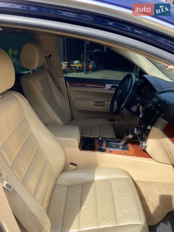 Внедорожник / Кроссовер Volkswagen Touareg 2005 в Виннице