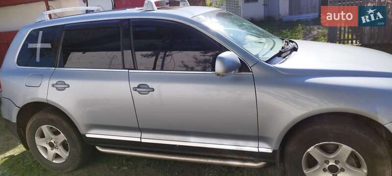 Внедорожник / Кроссовер Volkswagen Touareg 2004 в Славянске