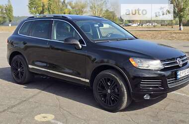 Внедорожник / Кроссовер Volkswagen Touareg 2012 в Каменском