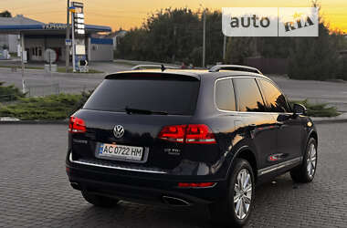 Позашляховик / Кросовер Volkswagen Touareg 2012 в Хмельницькому