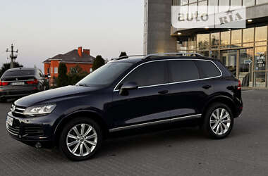 Позашляховик / Кросовер Volkswagen Touareg 2012 в Хмельницькому