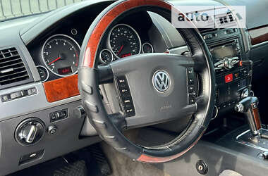 Внедорожник / Кроссовер Volkswagen Touareg 2005 в Самборе