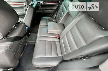 Внедорожник / Кроссовер Volkswagen Touareg 2005 в Самборе