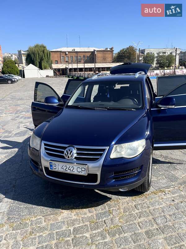 Внедорожник / Кроссовер Volkswagen Touareg 2008 в Кременчуге