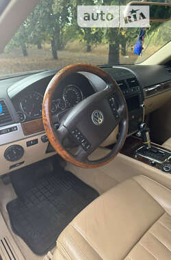 Внедорожник / Кроссовер Volkswagen Touareg 2007 в Сумах