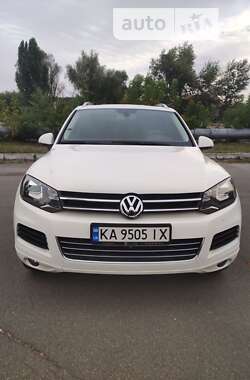 Позашляховик / Кросовер Volkswagen Touareg 2011 в Києві