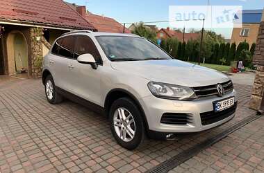 Внедорожник / Кроссовер Volkswagen Touareg 2013 в Радивилове