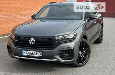 Позашляховик / Кросовер Volkswagen Touareg 2020 в Києві