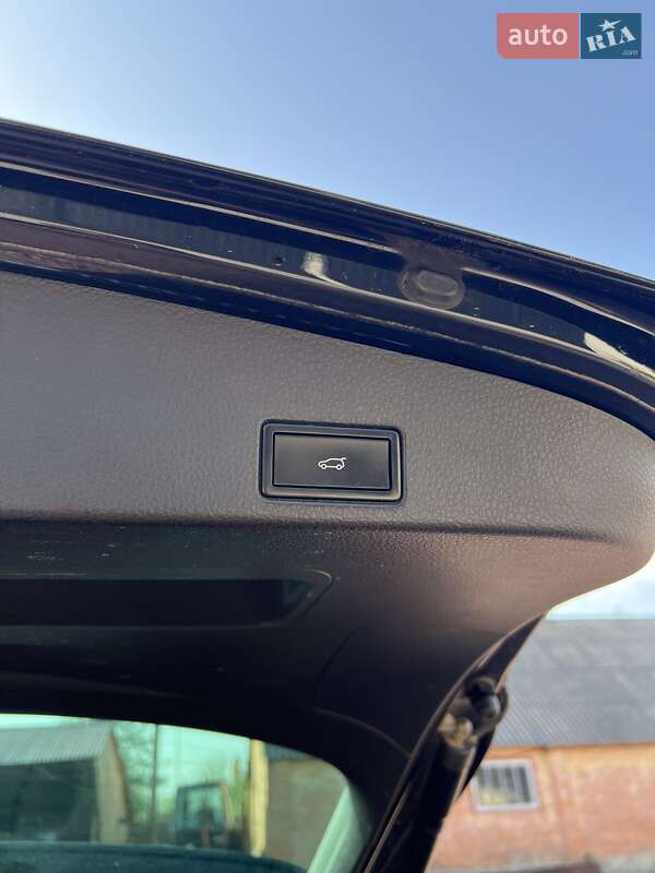 Позашляховик / Кросовер Volkswagen Touareg 2016 в Овручі фото 22 Позашляховик / Кросовер Volkswagen Touareg 2016 в Овручі