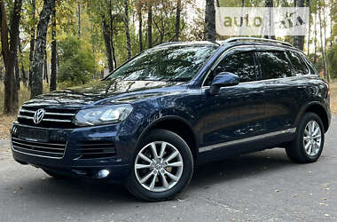 Позашляховик / Кросовер Volkswagen Touareg 2011 в Охтирці