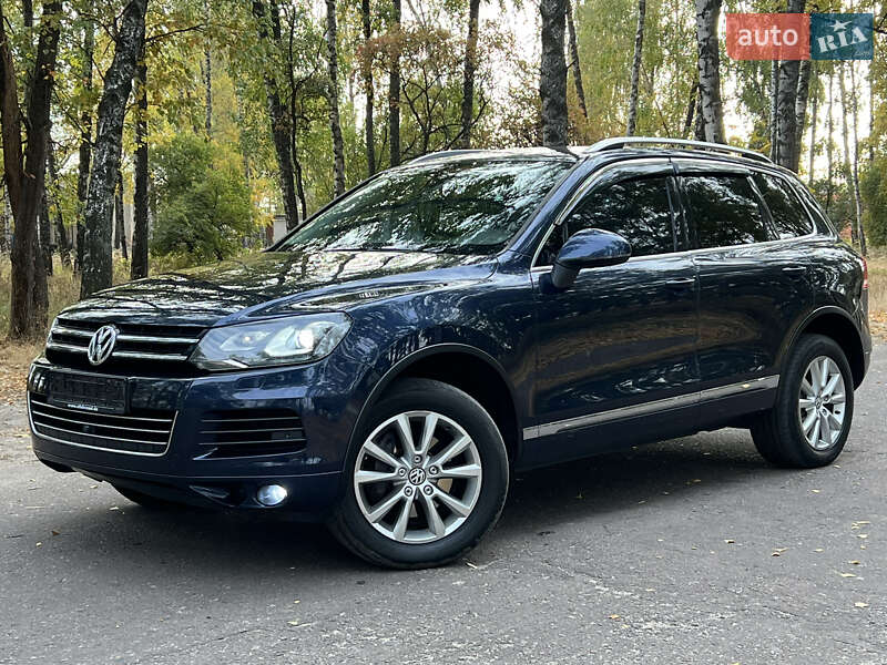 Внедорожник / Кроссовер Volkswagen Touareg 2011 в Ахтырке