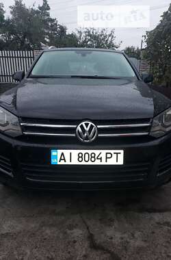 Позашляховик / Кросовер Volkswagen Touareg 2012 в Києві