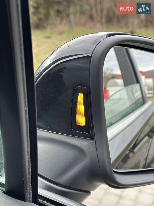 Внедорожник / Кроссовер Volkswagen Touareg 2018 в Луцке