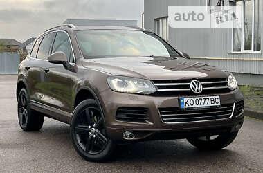 Внедорожник / Кроссовер Volkswagen Touareg 2013 в Хусте