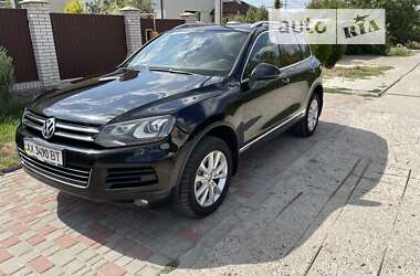 Внедорожник / Кроссовер Volkswagen Touareg 2013 в Харькове