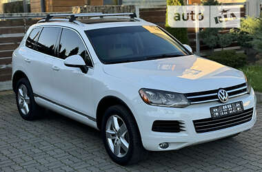 Внедорожник / Кроссовер Volkswagen Touareg 2013 в Стрые