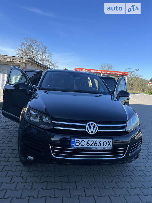 Внедорожник / Кроссовер Volkswagen Touareg 2010 в Самборе