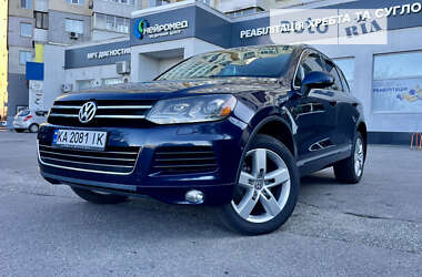 Внедорожник / Кроссовер Volkswagen Touareg 2010 в Киеве