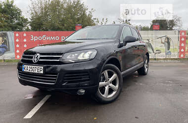 Позашляховик / Кросовер Volkswagen Touareg 2013 в Києві