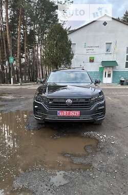 Позашляховик / Кросовер Volkswagen Touareg 2019 в Львові