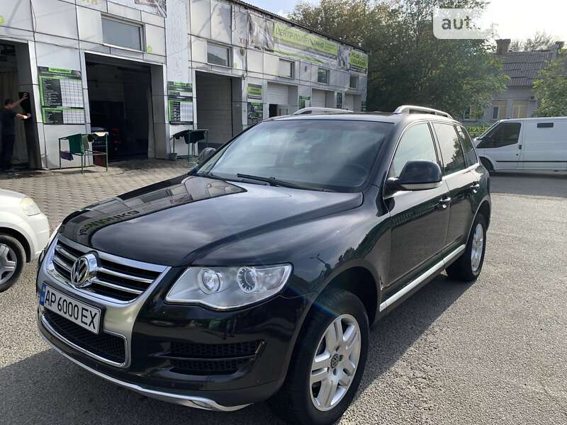 Внедорожник / Кроссовер Volkswagen Touareg 2007 в Запорожье